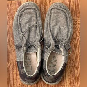 Hey Dude Men’s Charcoal and Camo Loafers